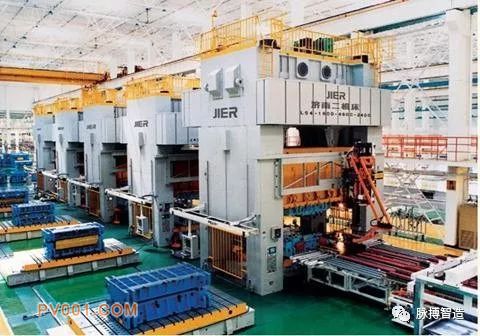 國(guó)內(nèi)機(jī)床企業(yè)智能化升級(jí)差異與困境探析 信息技術(shù)咨詢(xún)服務(wù)的角色與挑戰(zhàn)